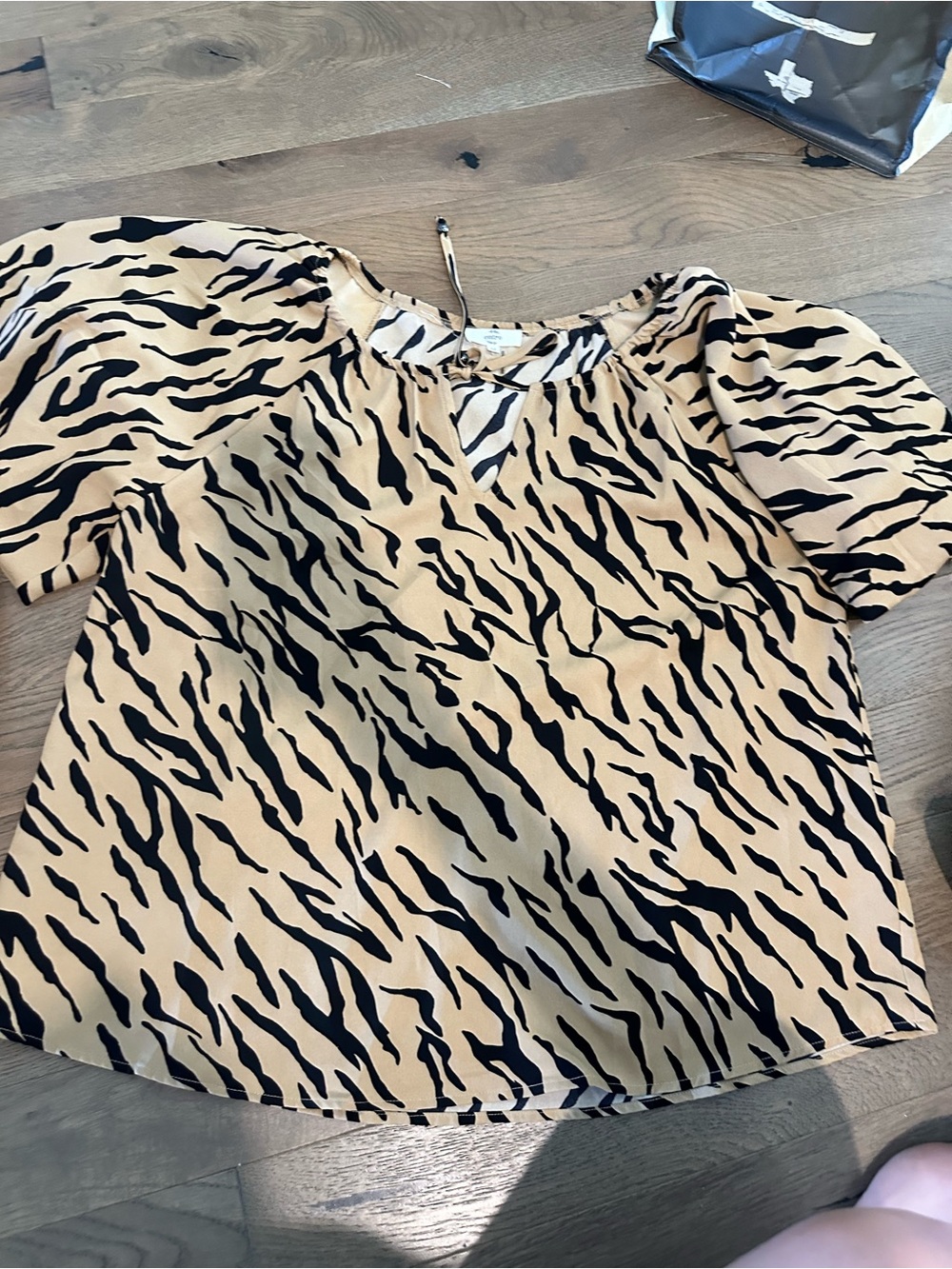 entro Beige and Black Animal Print Short Sleeve Blouse